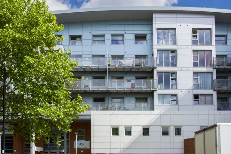 Energy efficiency using rainscreen cladding